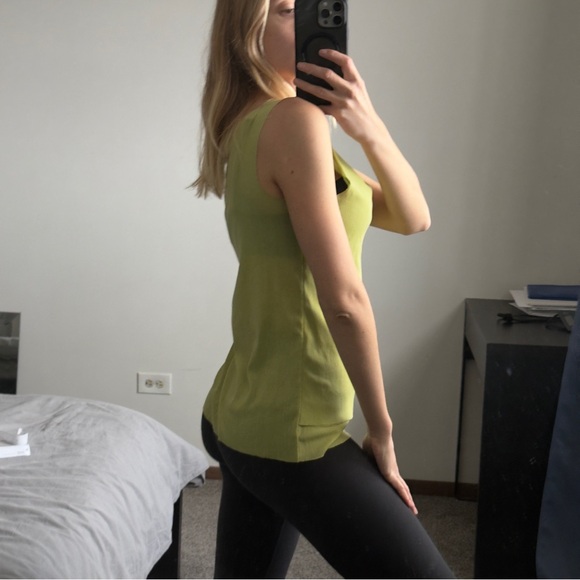 Babette , size:M Sleeveless Lime Green Women's Shell Top - Picture 3 of 5